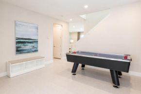 Vibrant Home with Air Hockey Table and Water Park access, near Disney - 465S